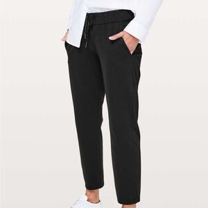 Lululemon Sz 6 Black Fitted Athleisure Outdoor Pants
